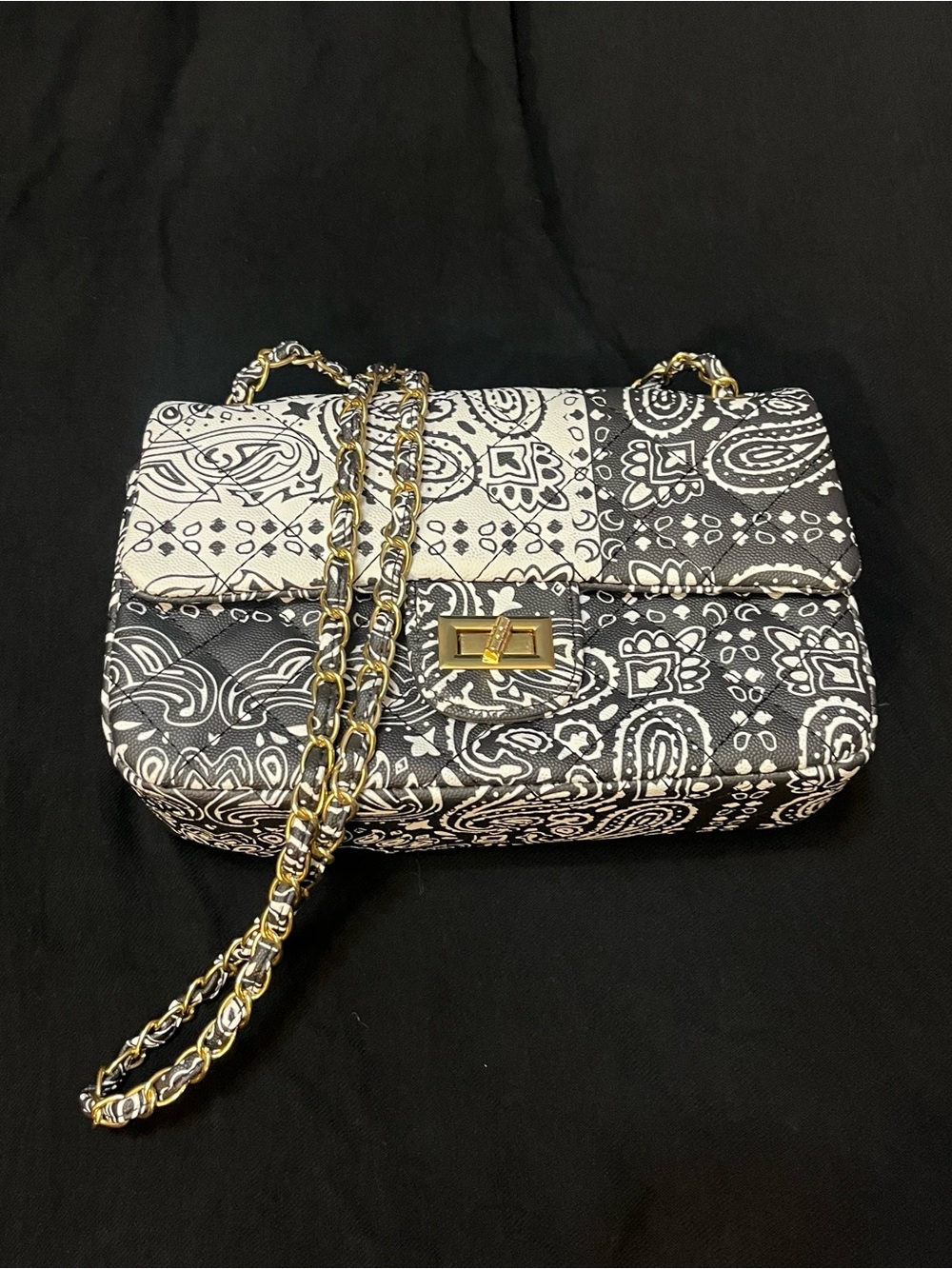 Black & White Bandana Print Chain Shoulder Bag